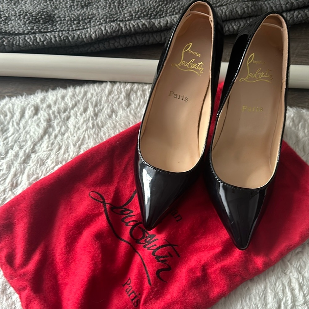 CHRISTIAN LOUBOUTIN So Kate Patent Pointed-Toe Red Sole Pump